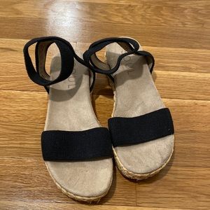 Soul naturalizer sandal 6.5 - never worn outside